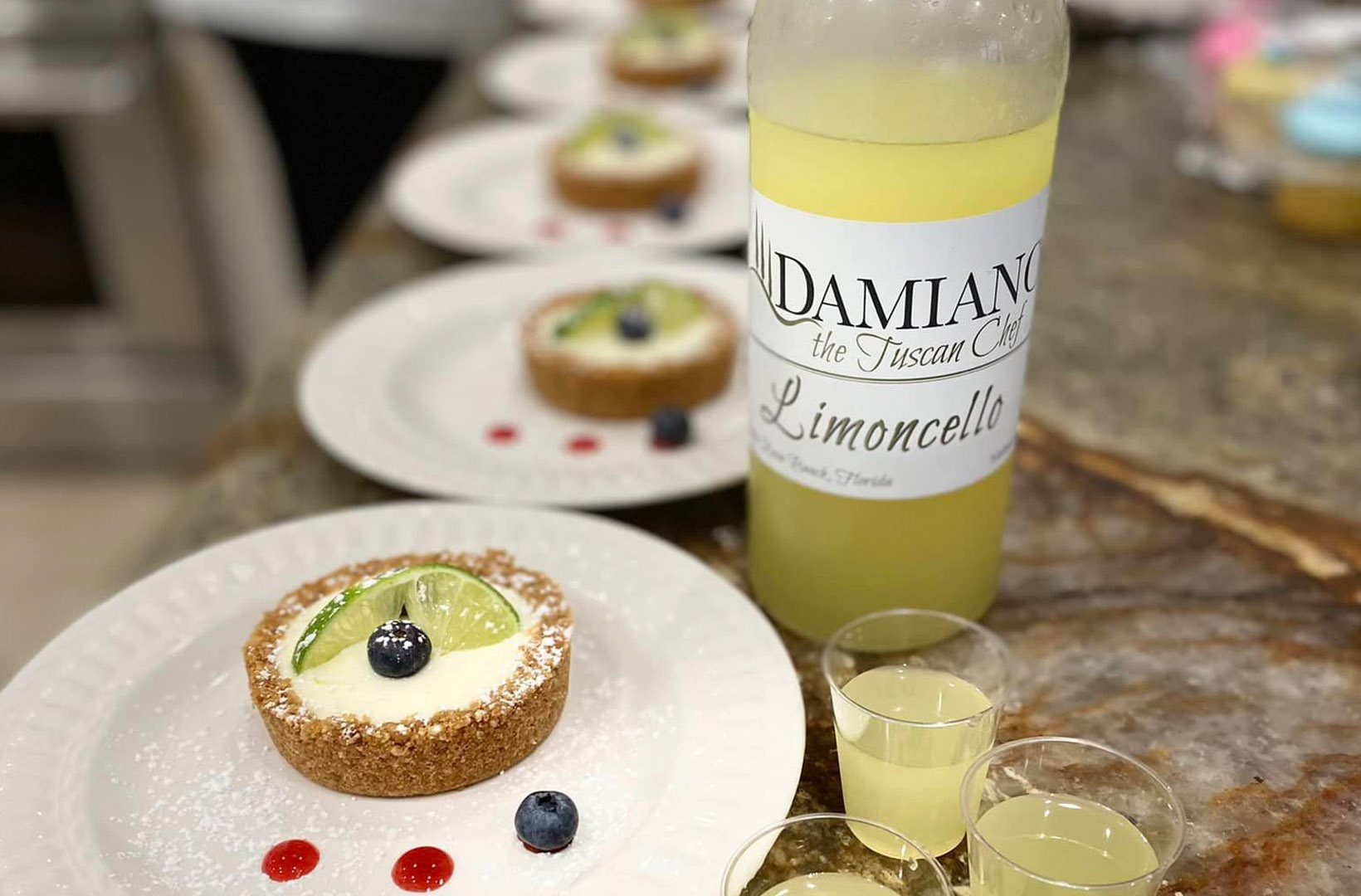 Limoncello and cake